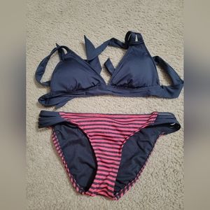 Striped bikini set